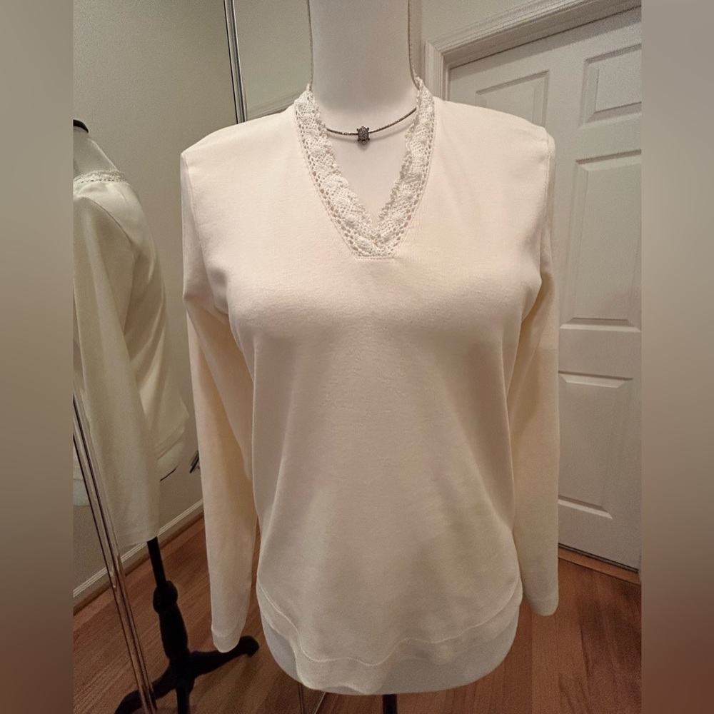 Ann Taylor - White Cotton Long Sleeve Top